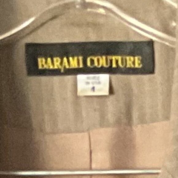 Barami Couture 100% Viscoise pin stripe skirt suit set - Picture 8 of 8